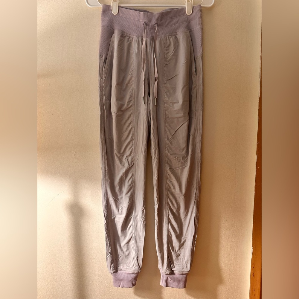 Women’s Lululemon lavender dance studio lined joggers